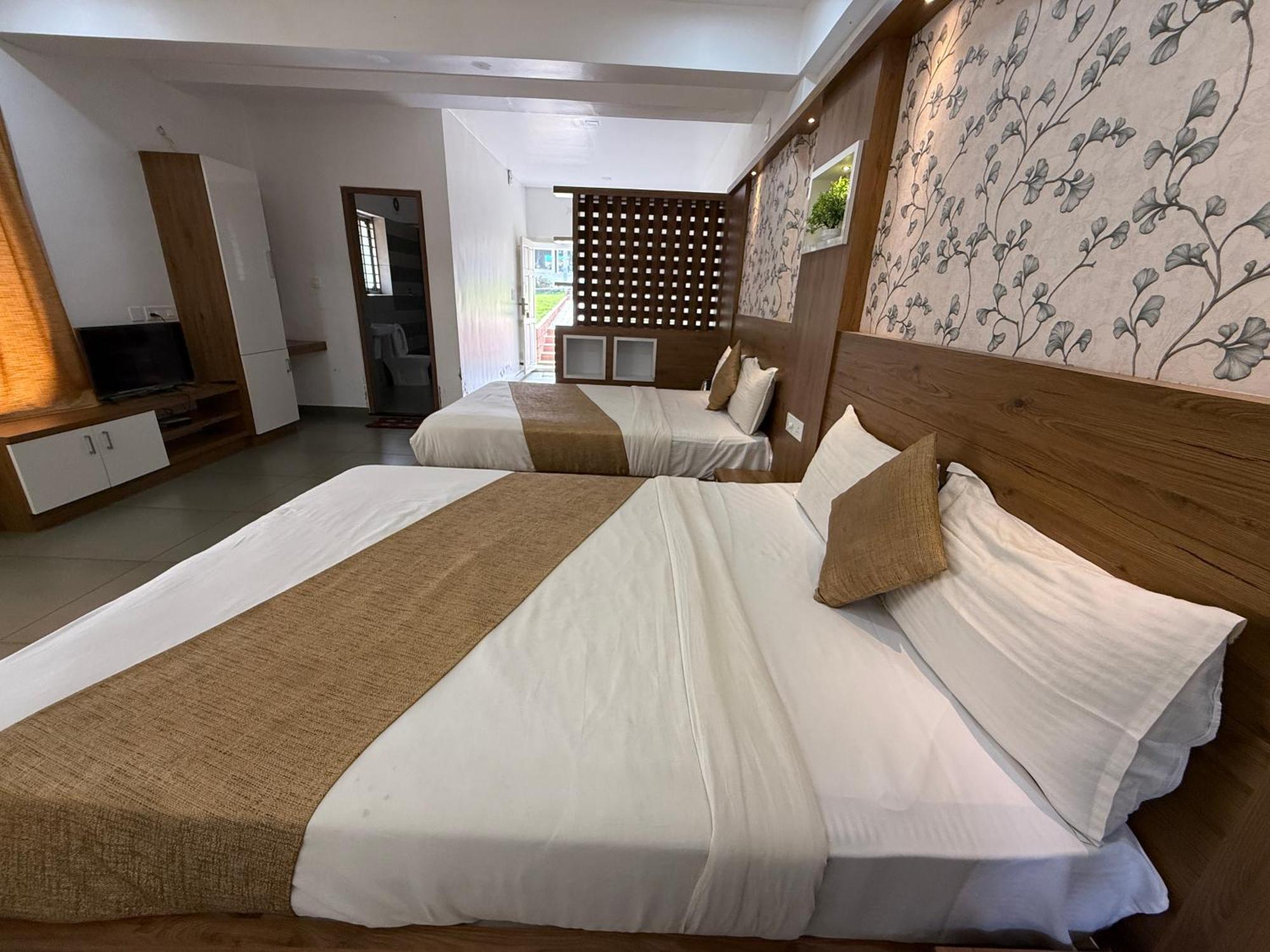 Honey Rock Hotel Kanthalloor Exterior foto